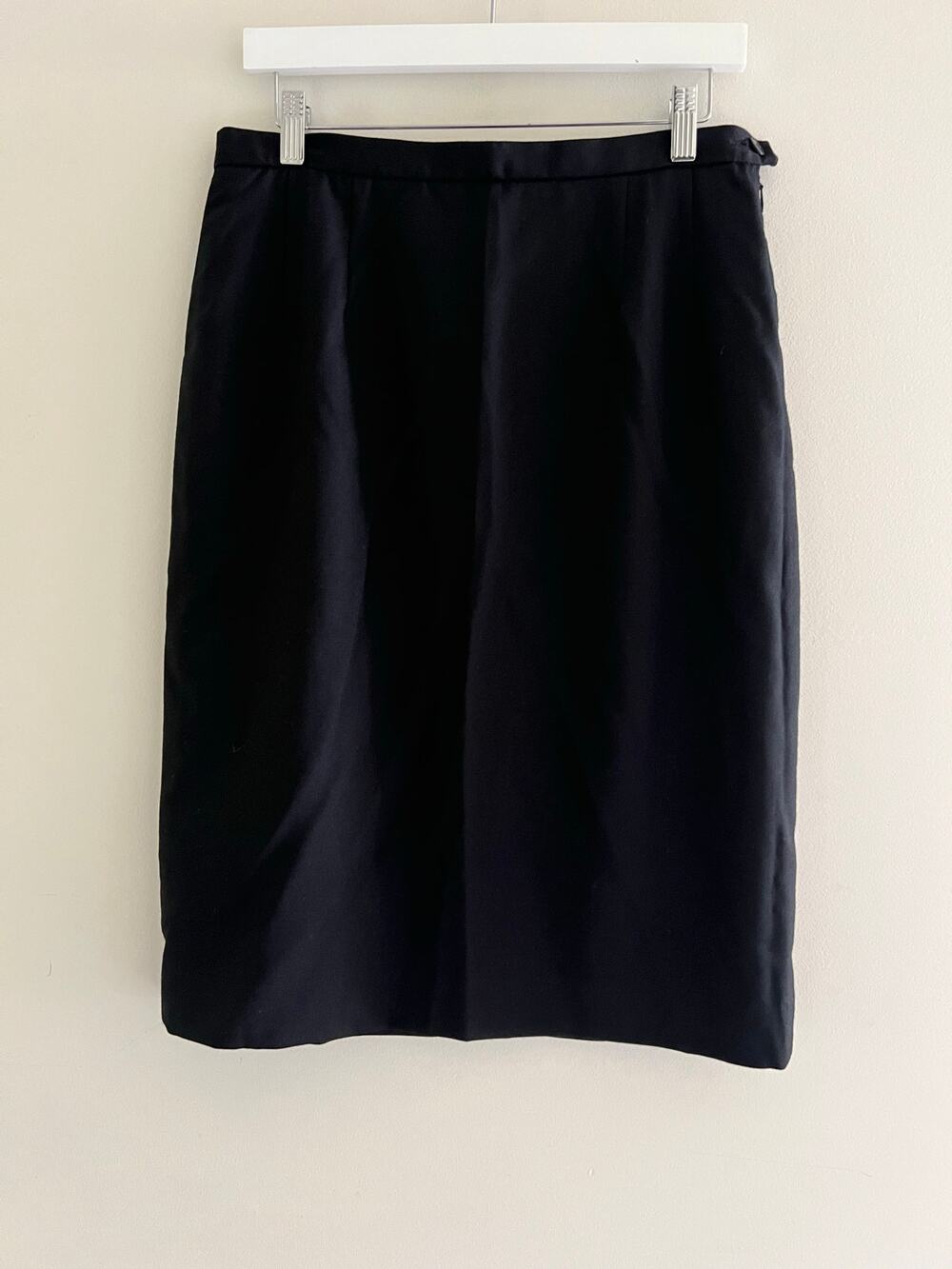 Vintage Pendleton Pencil Skirt 100% Wool Black Knee Length Size 12 JJ